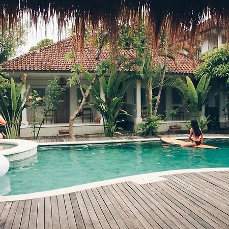 Endless Summer Surf Camp Kuta クタ エクステリア 写真