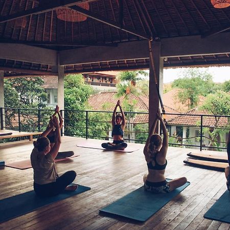 Endless Summer Surf Camp Kuta クタ エクステリア 写真