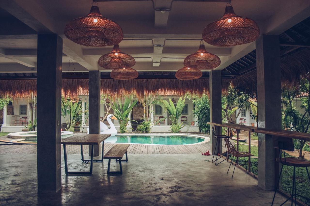 Endless Summer Surf Camp Kuta クタ エクステリア 写真