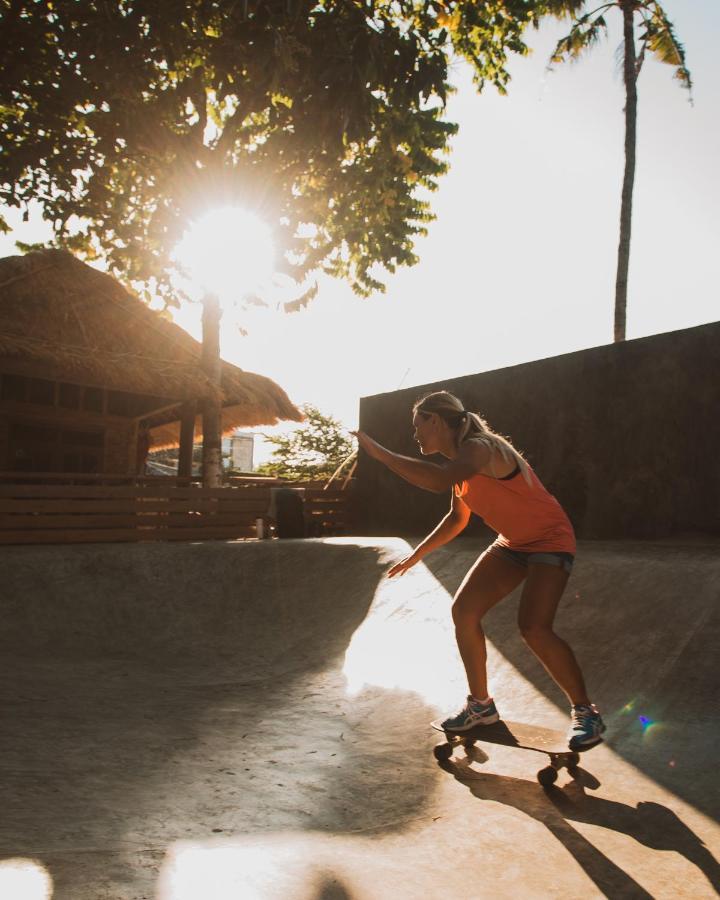 Endless Summer Surf Camp Kuta クタ エクステリア 写真